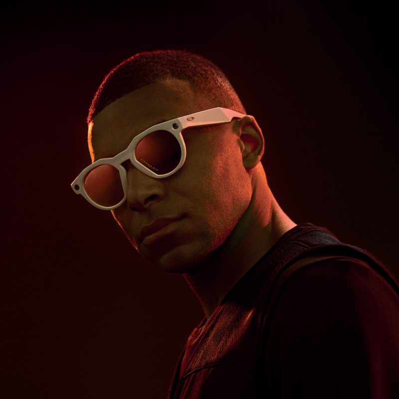 OPSM - Campaign 1037 - Discover the power of Oakley Meta HSTN - EN - Image Set 2 - 800x800