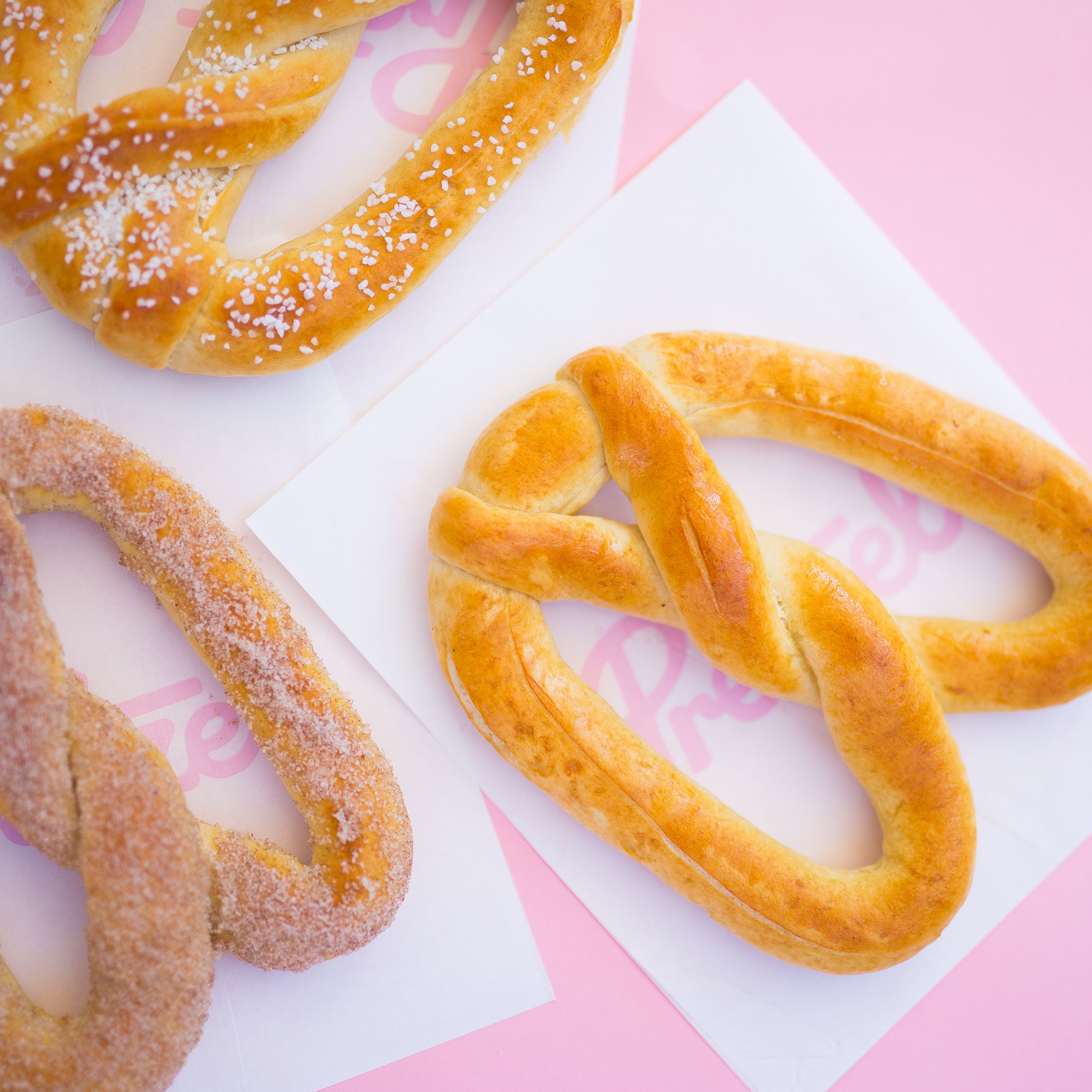 7af184f8975a8a-XW29906230